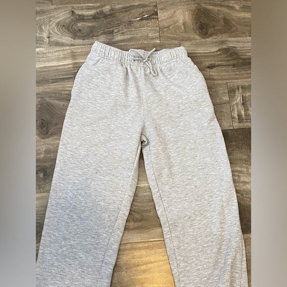 Grey sweats - Picture 1 of 2